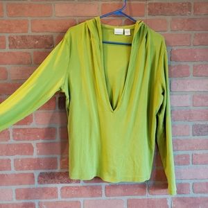 Green Newport News Deep V